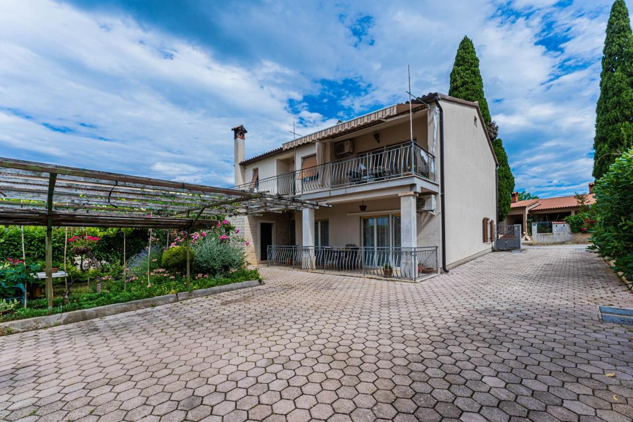 Ferienwohnung Apartman Ana Pula Exterior foto
